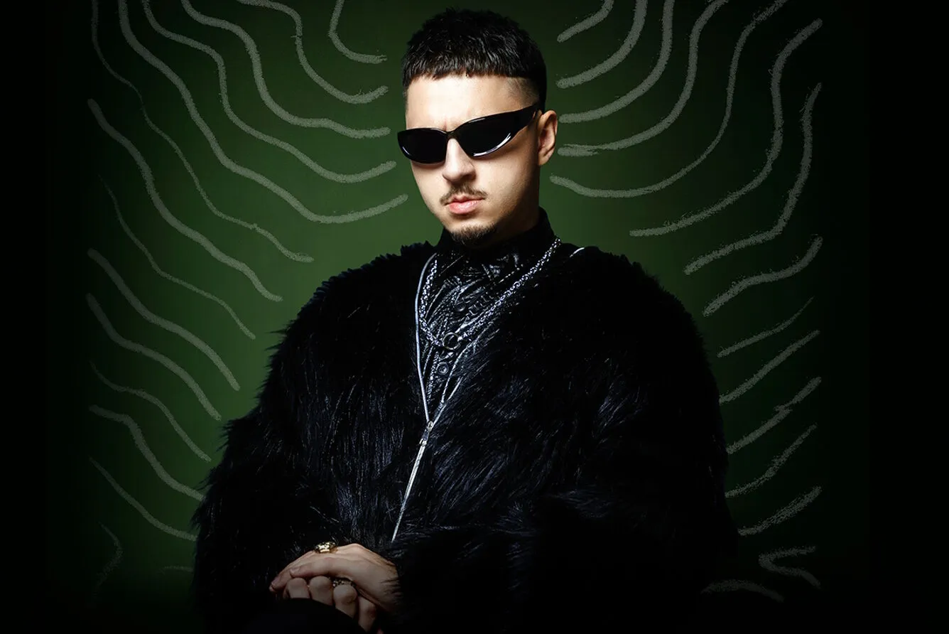 Проданных билетов в год-1